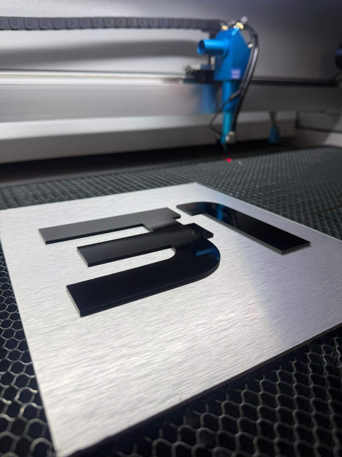 Numéro de plaque en aluminium brossé